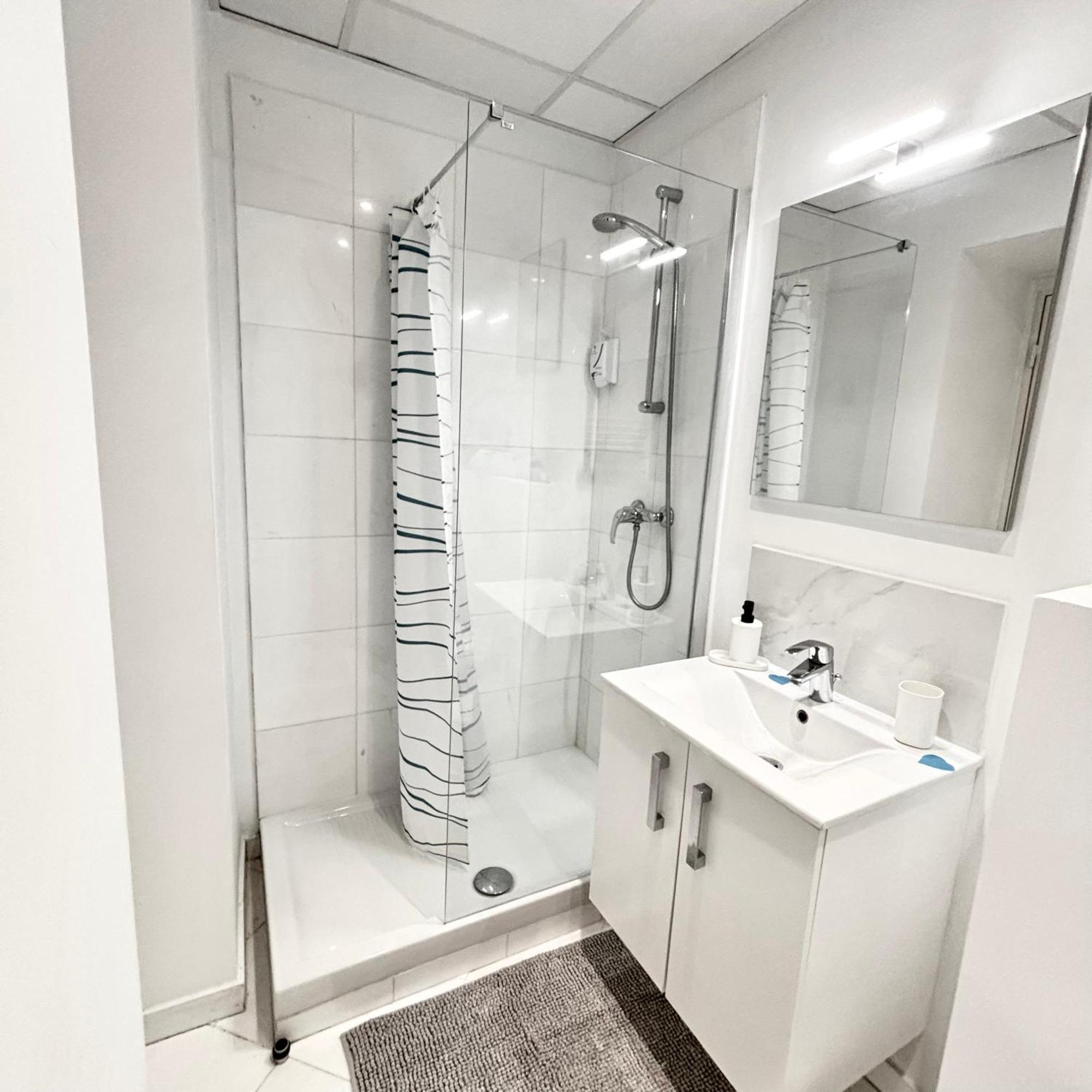 Apartament Studio En Plein Coeur De Cannes Zewnętrze zdjęcie